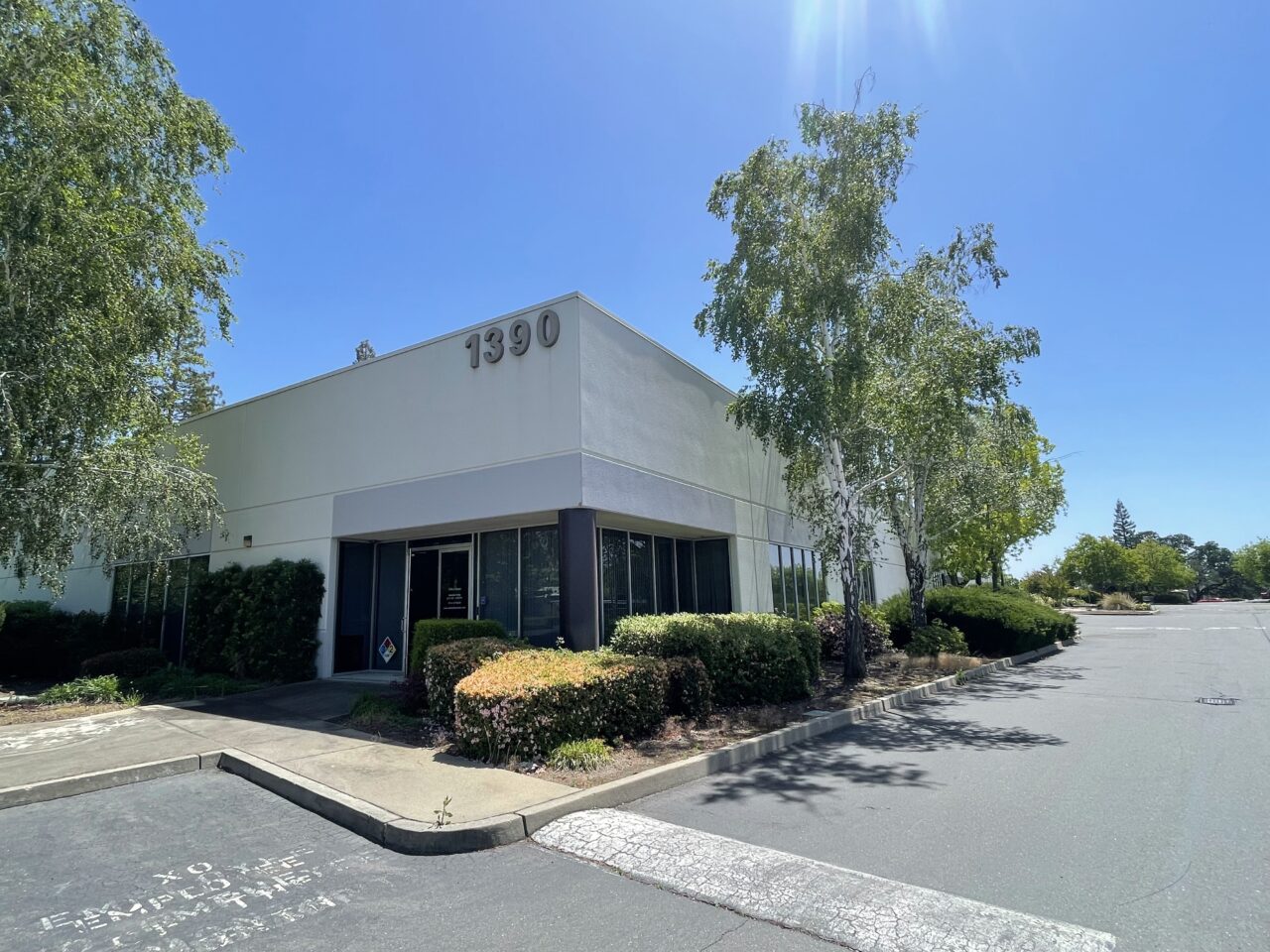 1390 Lead Hill Boulevard Office Building