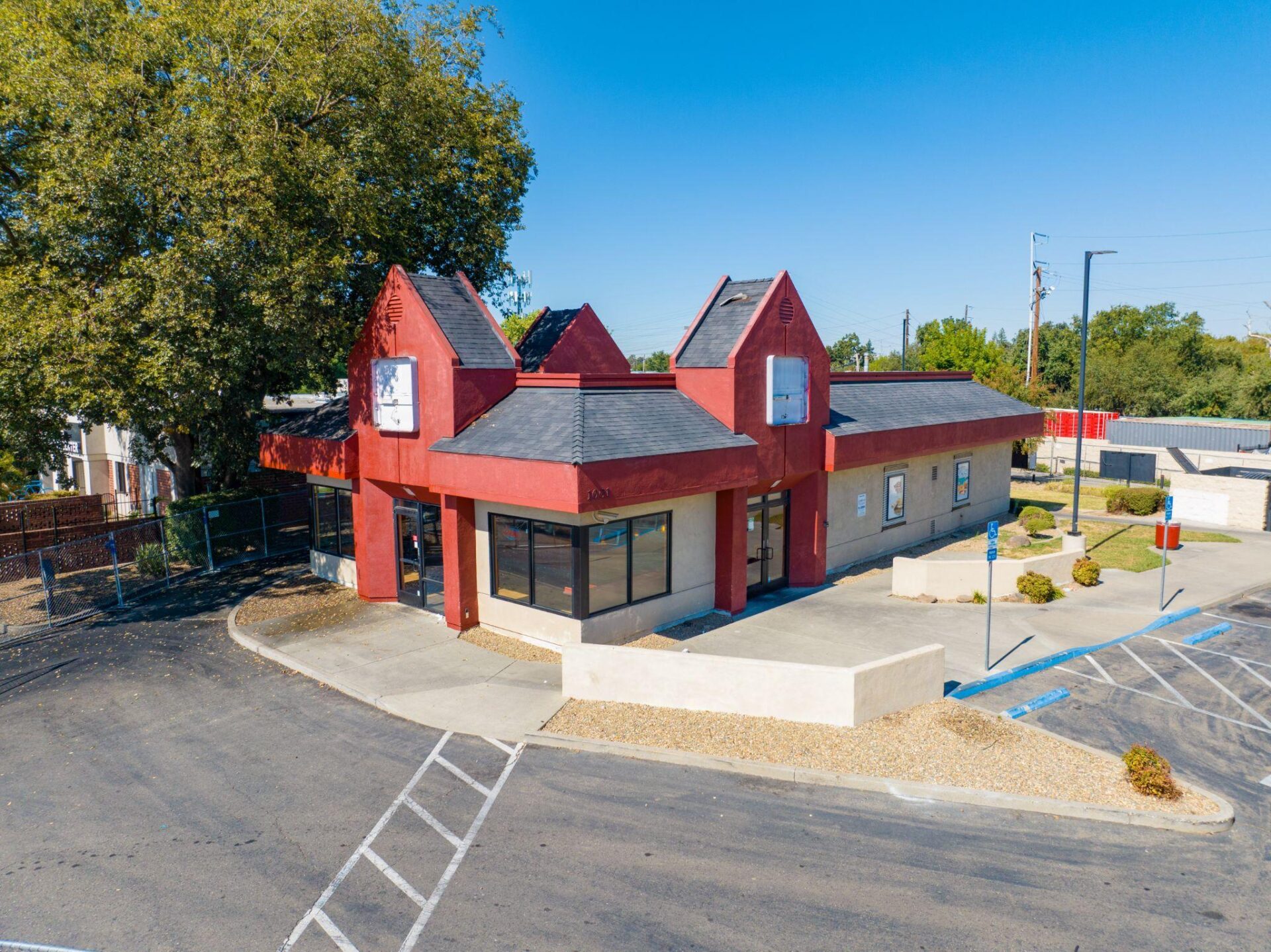 1001 Howe Ave Former Jack in the box Retail property