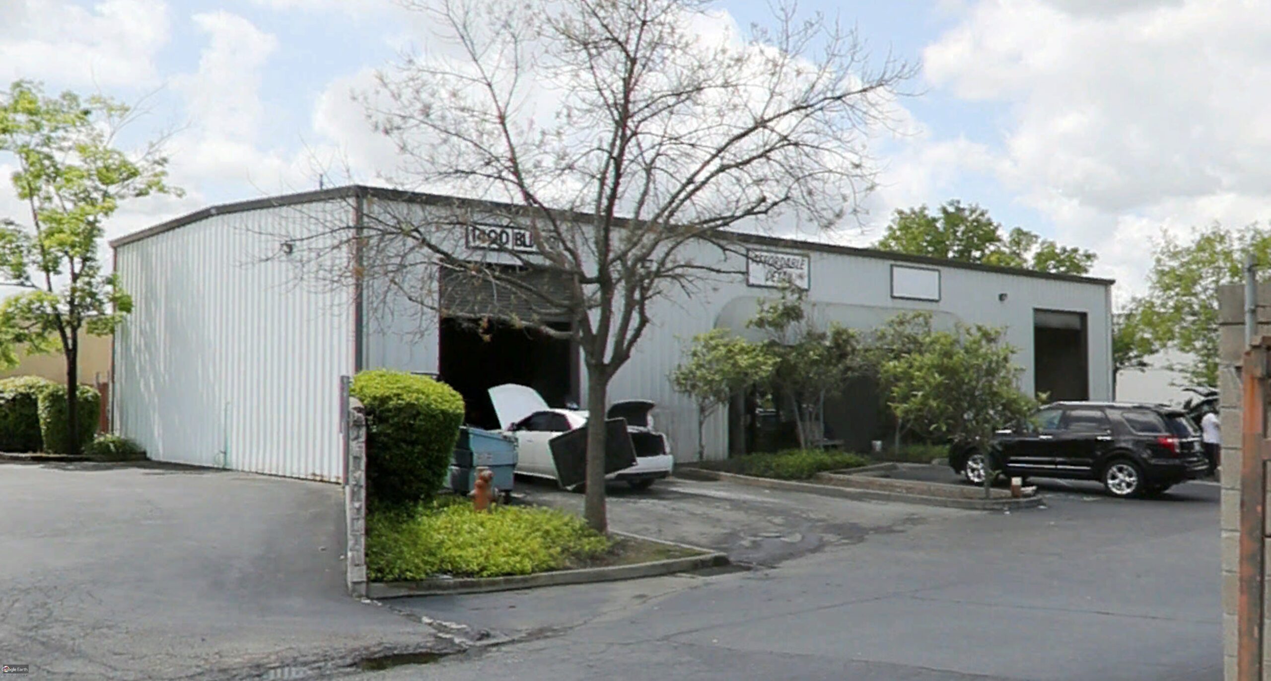 A warehouse building in Roseville, CA located at 1400 Plumber way